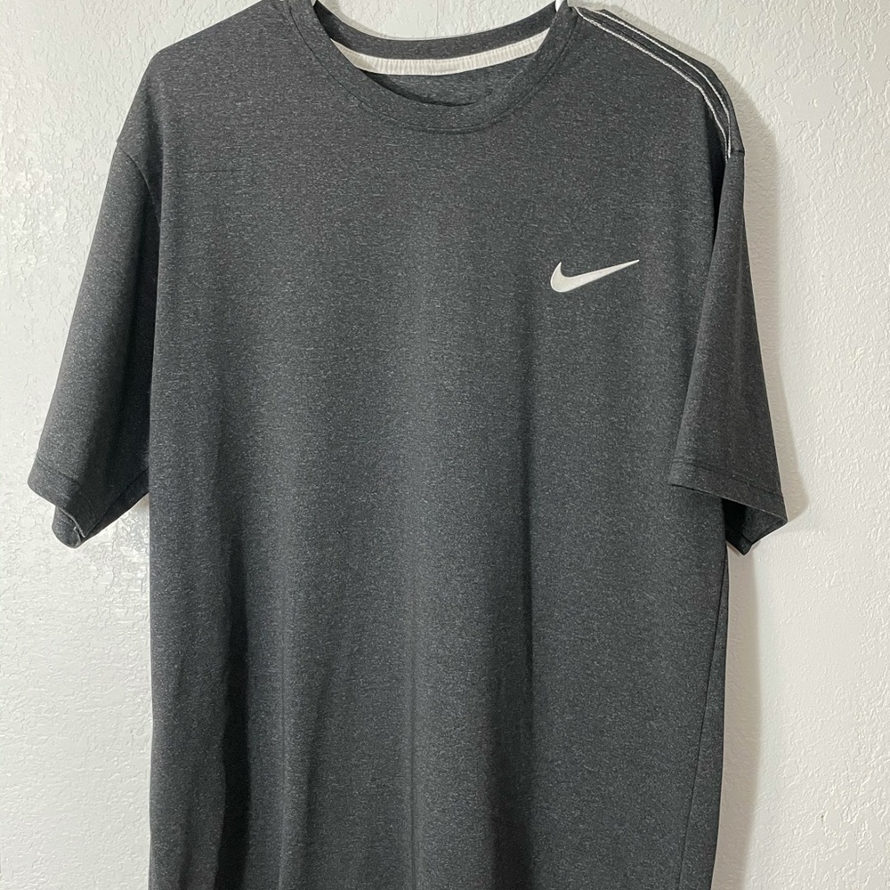 Men’s Nike Workout Shirt Charcoal Heather